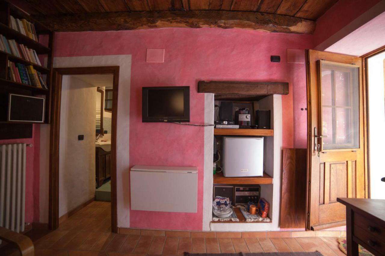 Ferienwohnung La Vecchia Casa Rosa Cannero Riviera Exterior foto